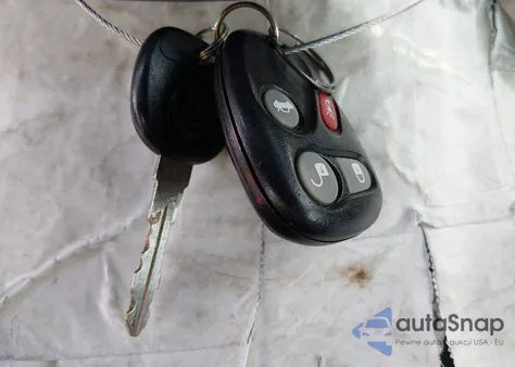 2003 Cadillac Deville Standard из США, поврежденный, VIN 1G6KD54Y23U186778